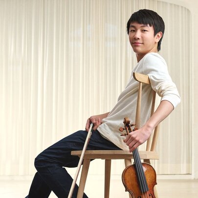 Christian Li plays Brahms