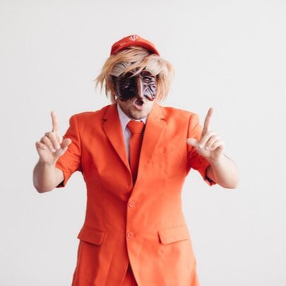 Fooling in Love: A Modern Bromance