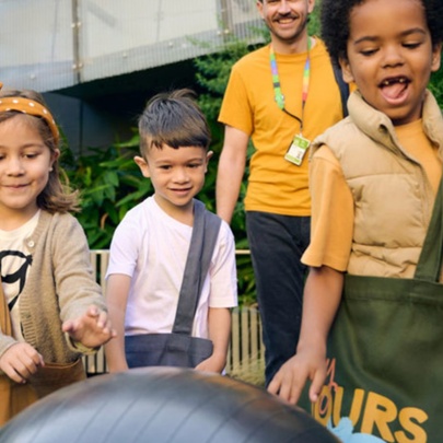 Tiny Tours: Ant to Apple