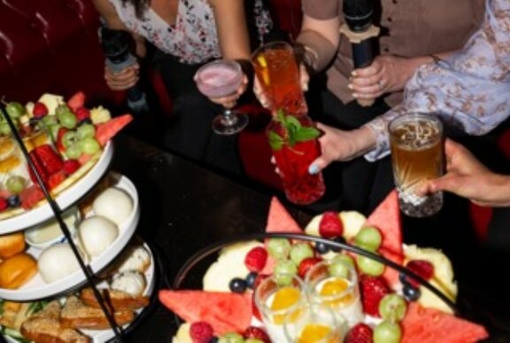 A table with food and drinks.