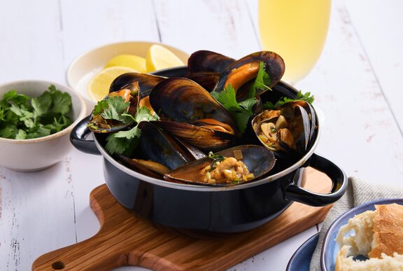 A pot of mussels.