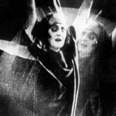 The Fall of the House of Usher (1928), Soundtrack by Emelyne