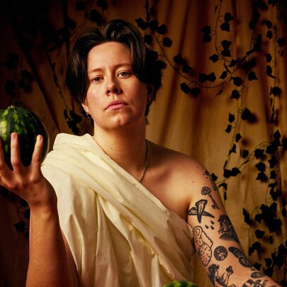 Chloe Petts: Big Naturals 