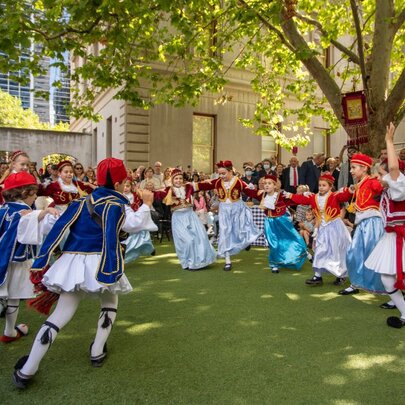 Greek National Day: Glendi