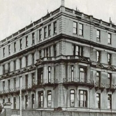 Cosmopolitan Cliveden: Interiors, Decorum, Fancy Dress Balls