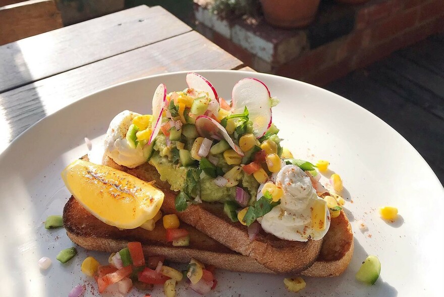 Bruschetta with avocado and lemon