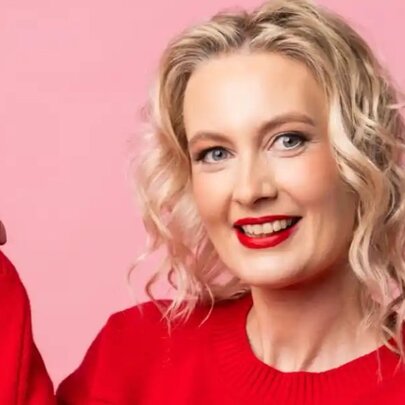 Anna Perry: Days of Our Lies