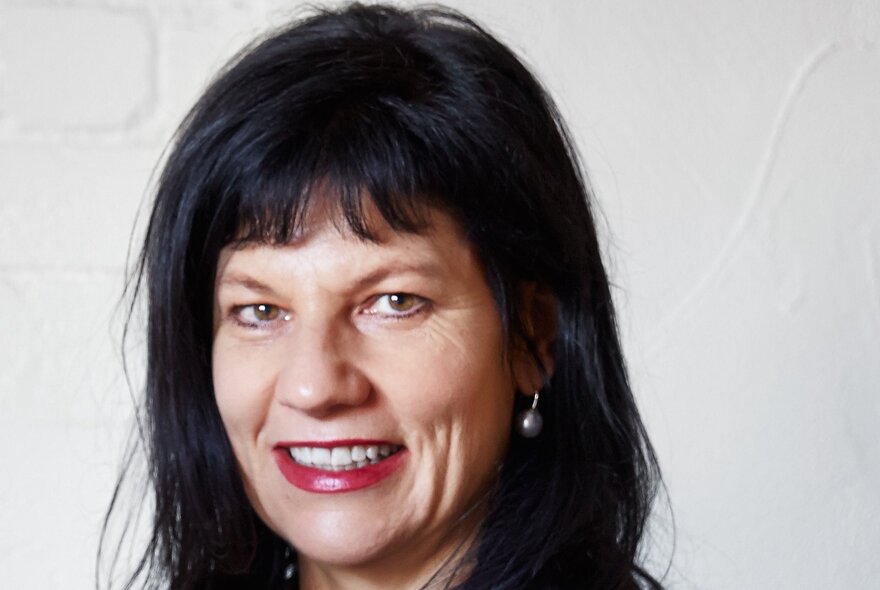 Portrait of childrens' author Jane Godwin.