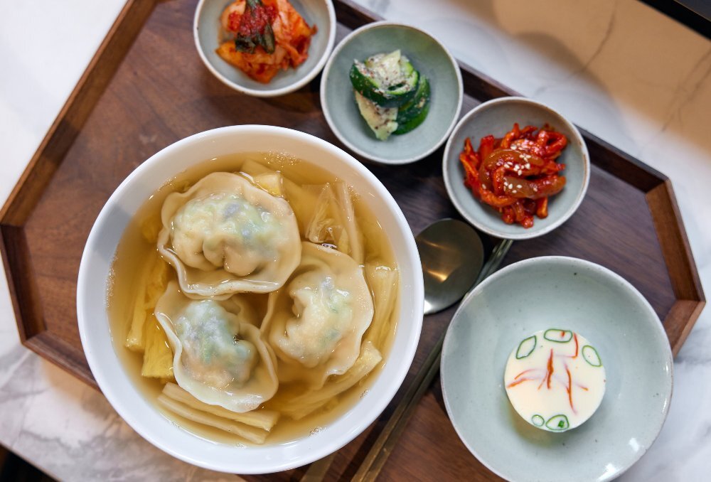 A Korean lunch set with side dishes