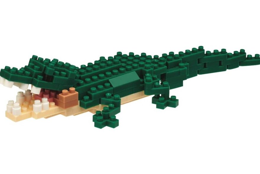 A crocodile made from tiny lego blocks