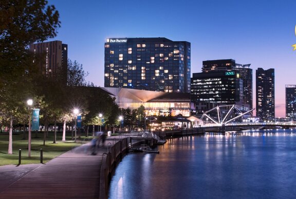 Pan Pacific Melbourne at dusk. 
