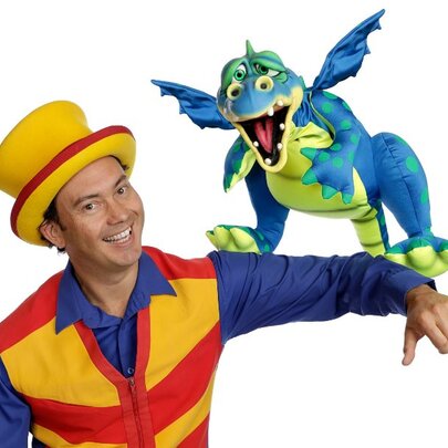 Tim Credible’s Family Magic Show