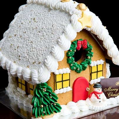 A decorated gingerbread house.