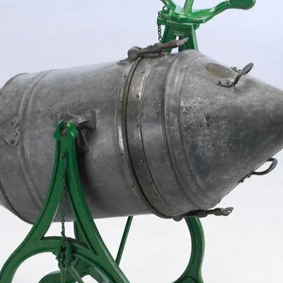 The History of Garment Care with Dr Paola di Trocchio