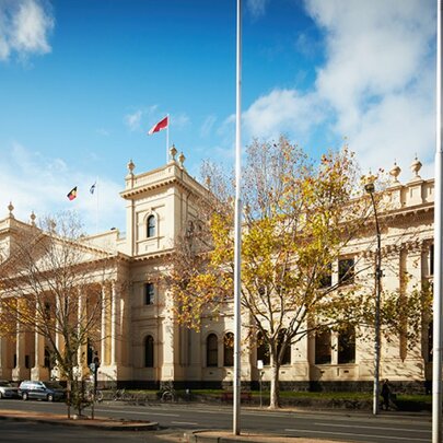 Free Walking Tour of Trades Hall