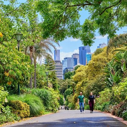 Fitzroy Gardens walk