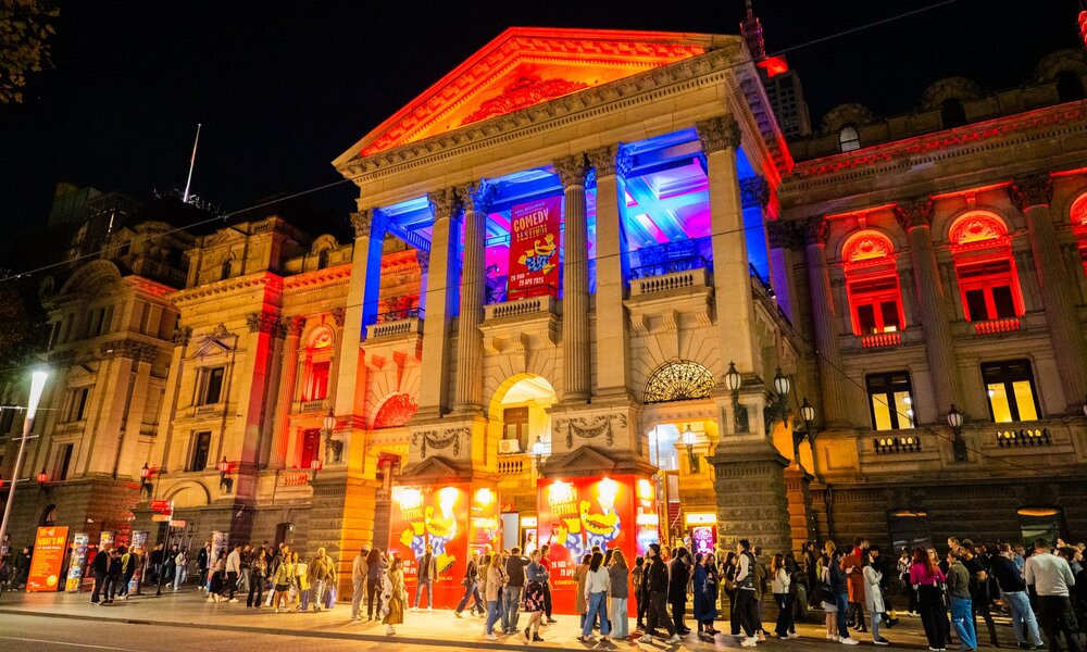 Melbourne Town Hall with a line out the front for Melbourne International Comedy Festival