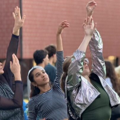 Look Up and Live: Dance Performance