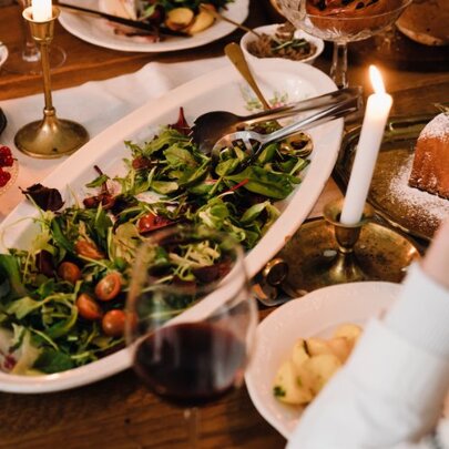 Sleigh the Leftovers: Festive Feasts Without the Waste