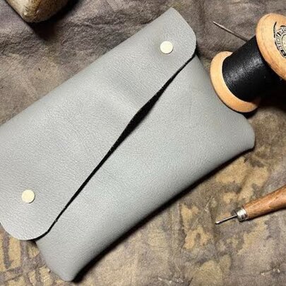 Make Your Gifts: Leather Purses