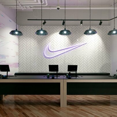 Nike 