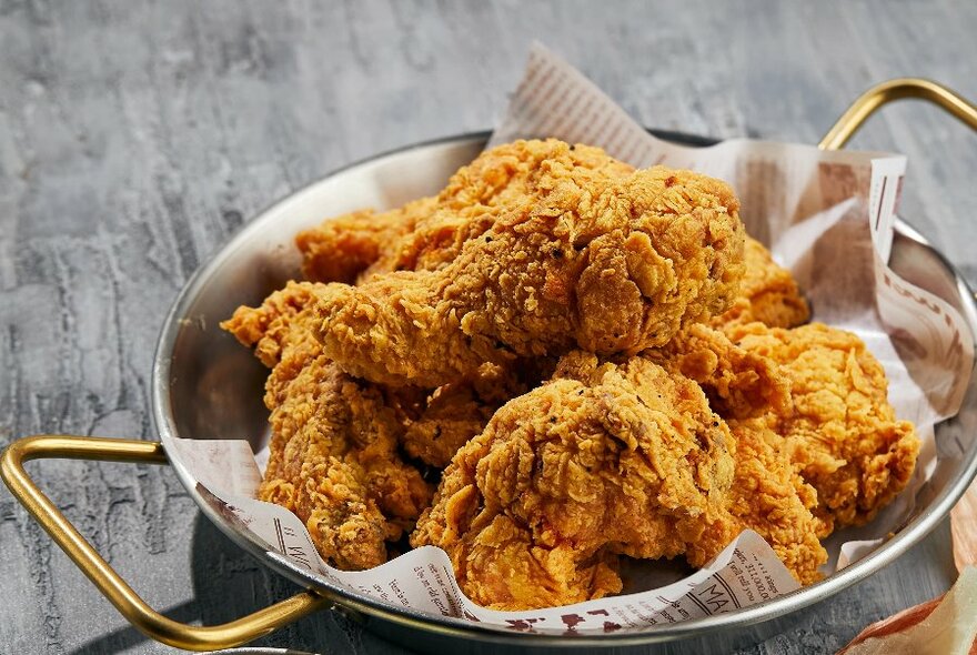 A bowl of Korean-style fried chicken 