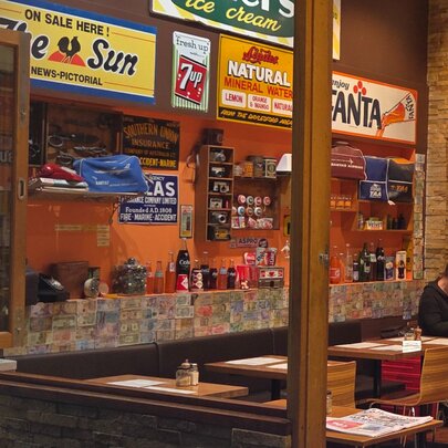 Gordon's Cafe and Bar