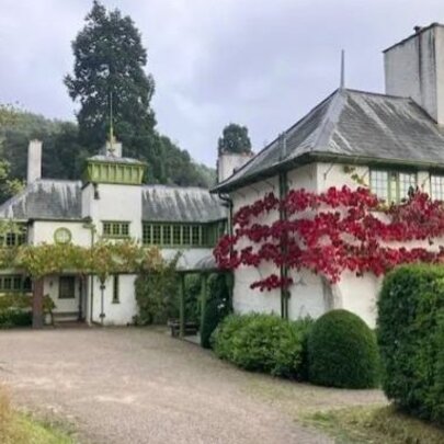 Arts and Crafts Houses in England