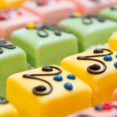 Petit Four Workshop