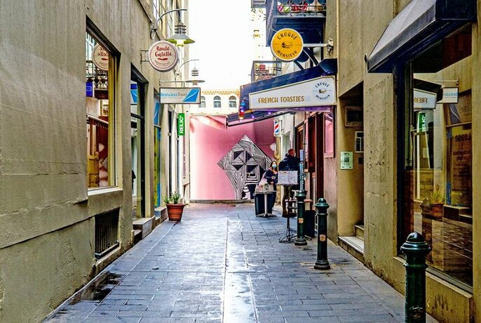 Small cafes in a laneway.