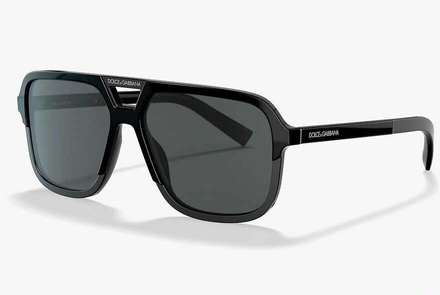 Black retro aviator-style plastic-rimmed sunglasses.