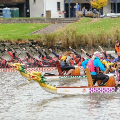 Lunar New Year: Dragon Boat Racing