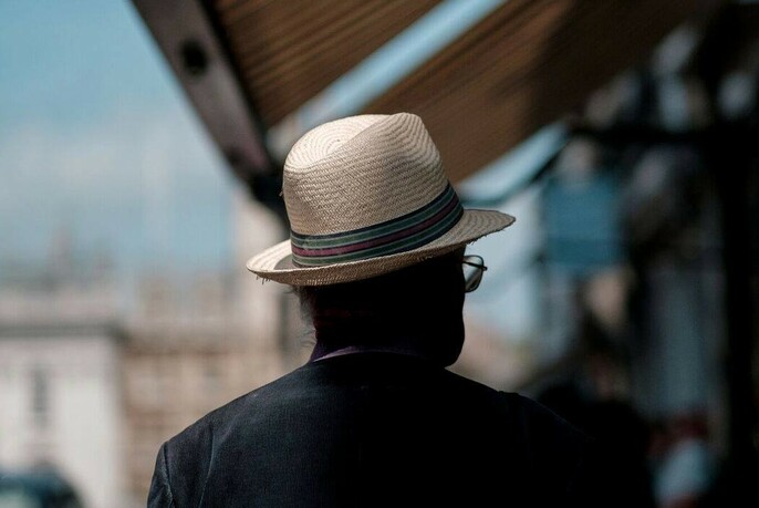 Back view of Panama hat on a man.