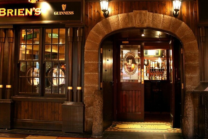 Entrance to P.J.O'Briens Irish Pub.